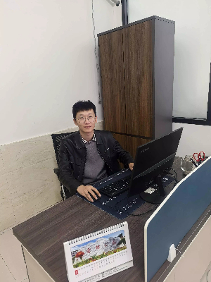 公共课教学部数学教研室主任--薄胜岳